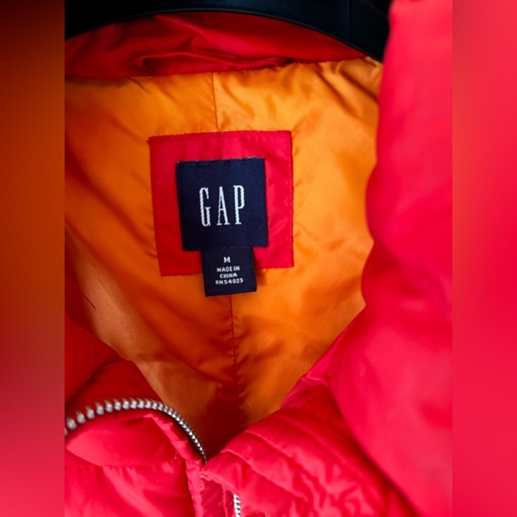 Vintage Gap Puffer Vest - Picture 2 of 3